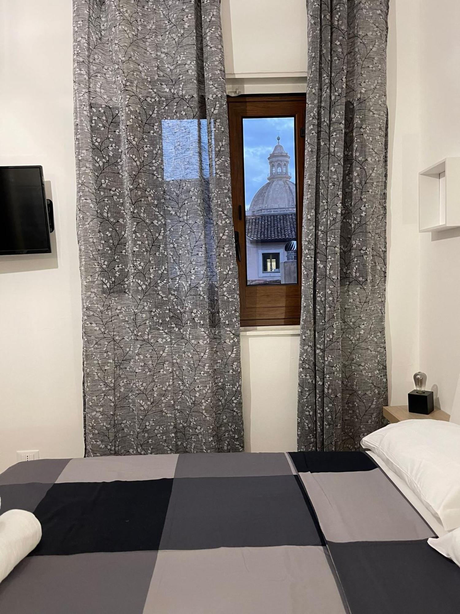 Sottinsu Appartamenti Catania Exterior photo